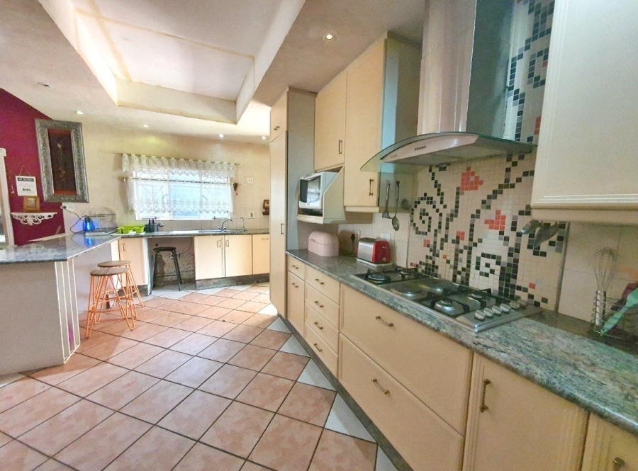 5 Bedroom Property for Sale in Lambton Gauteng