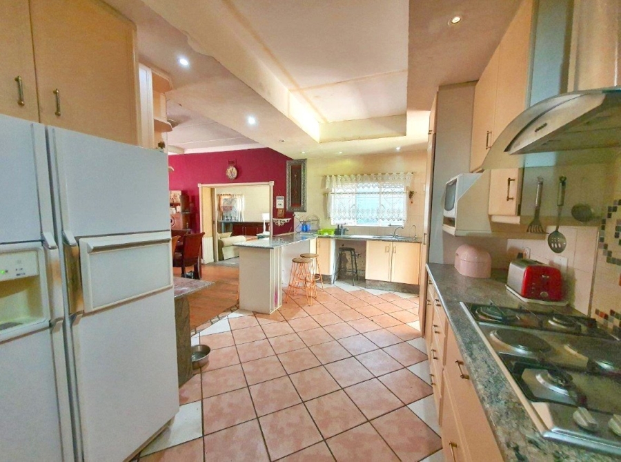 5 Bedroom Property for Sale in Lambton Gauteng