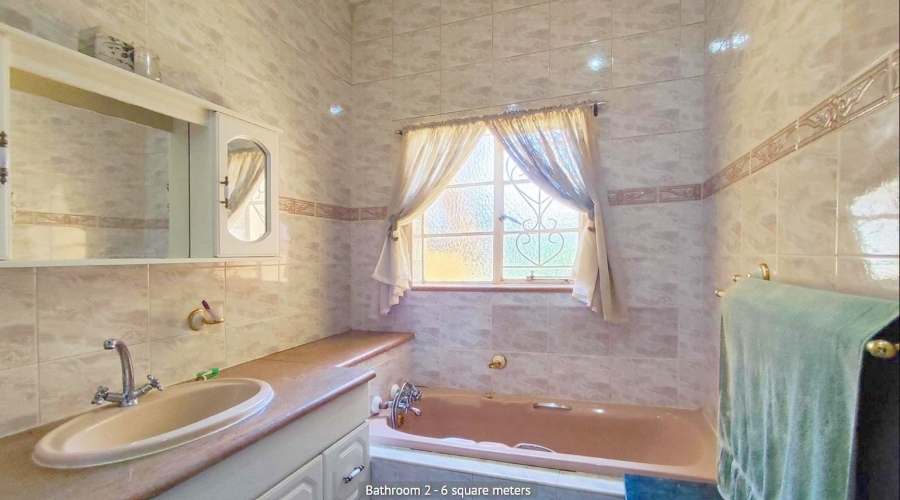 5 Bedroom Property for Sale in Lambton Gauteng