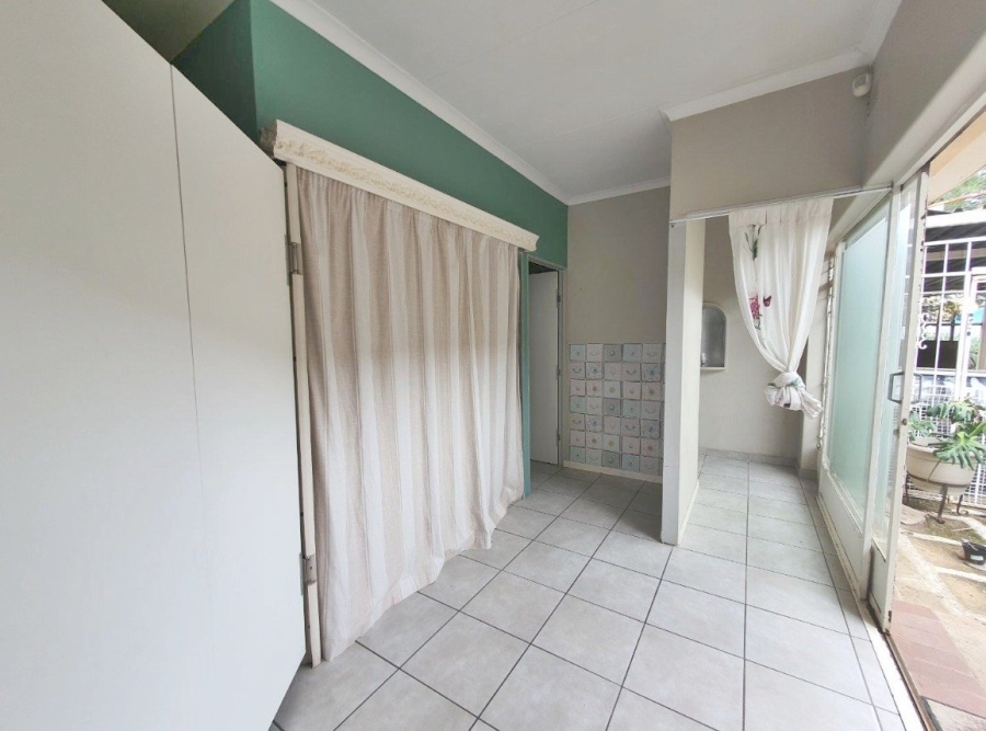 5 Bedroom Property for Sale in Lambton Gauteng