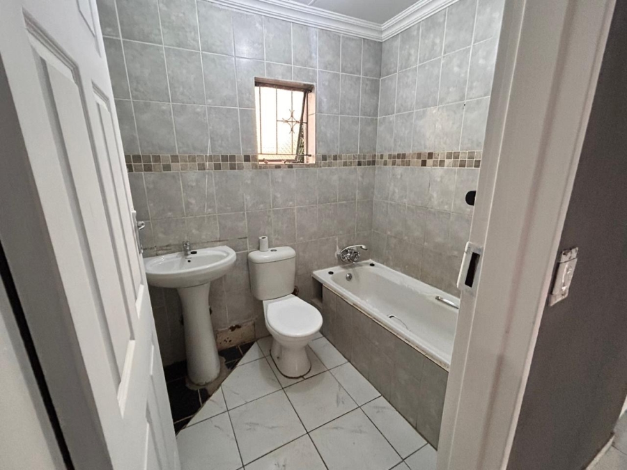 1 Bedroom Property for Sale in Soshanguve XX Gauteng