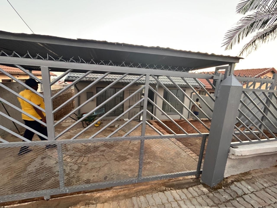 1 Bedroom Property for Sale in Soshanguve XX Gauteng