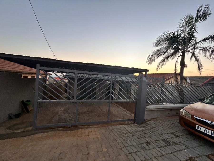 1 Bedroom Property for Sale in Soshanguve XX Gauteng