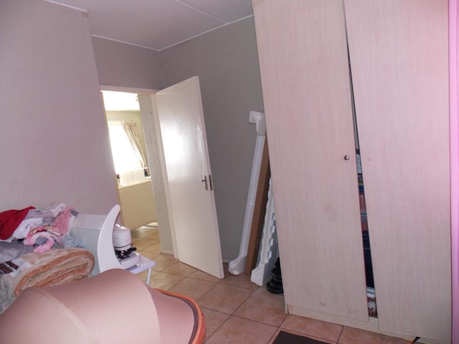 2 Bedroom Property for Sale in Klippoortje Gauteng