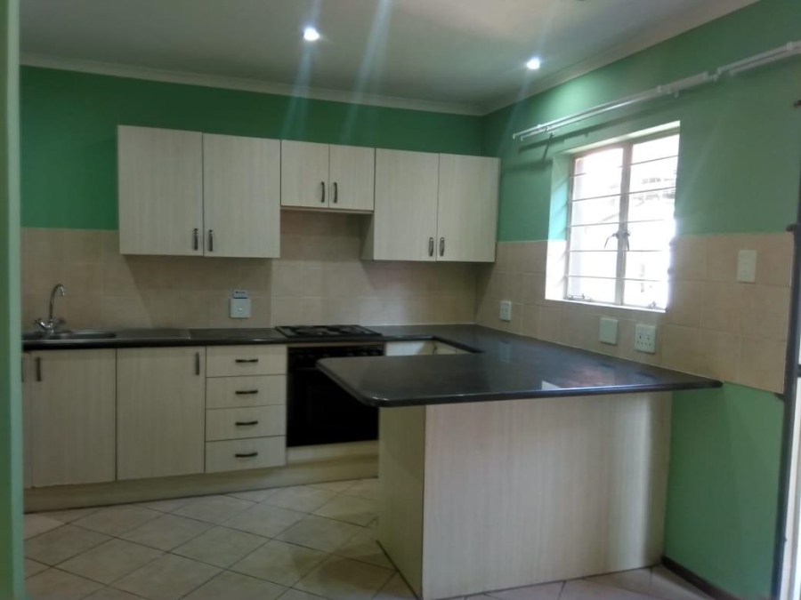 2 Bedroom Property for Sale in Pretoria North Gauteng