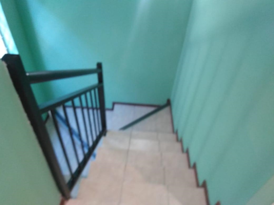 2 Bedroom Property for Sale in Pretoria North Gauteng