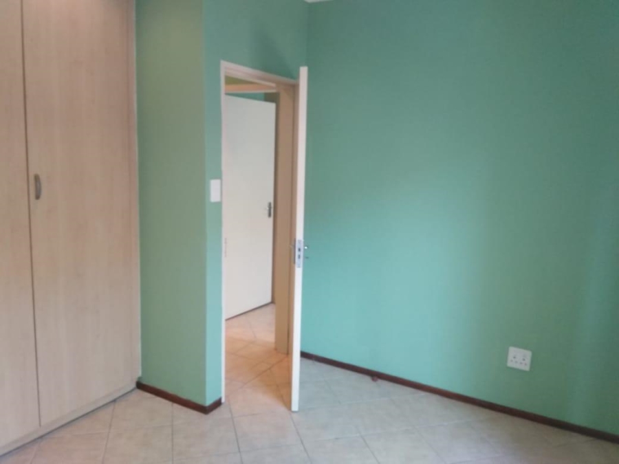 2 Bedroom Property for Sale in Pretoria North Gauteng