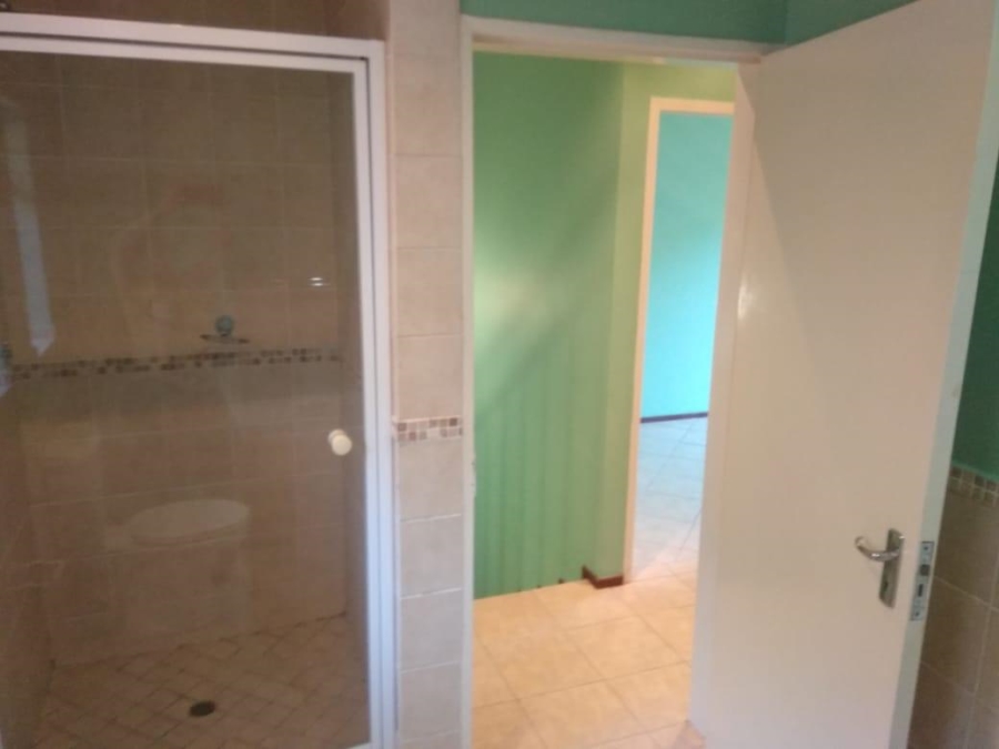 2 Bedroom Property for Sale in Pretoria North Gauteng