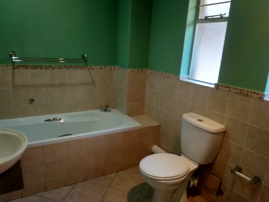 2 Bedroom Property for Sale in Pretoria North Gauteng