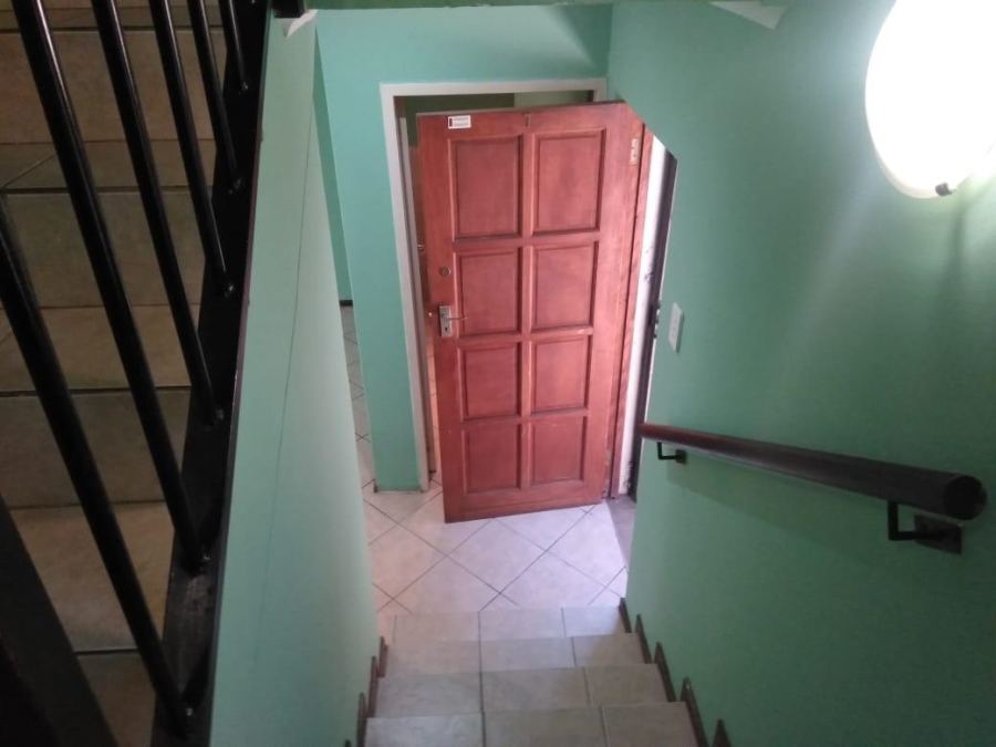 2 Bedroom Property for Sale in Pretoria North Gauteng