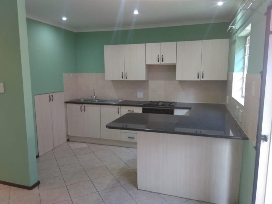 2 Bedroom Property for Sale in Pretoria North Gauteng