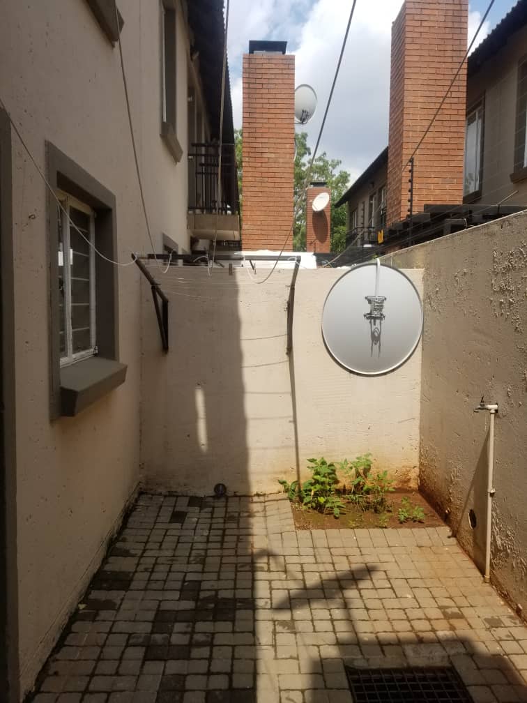 2 Bedroom Property for Sale in Pretoria North Gauteng