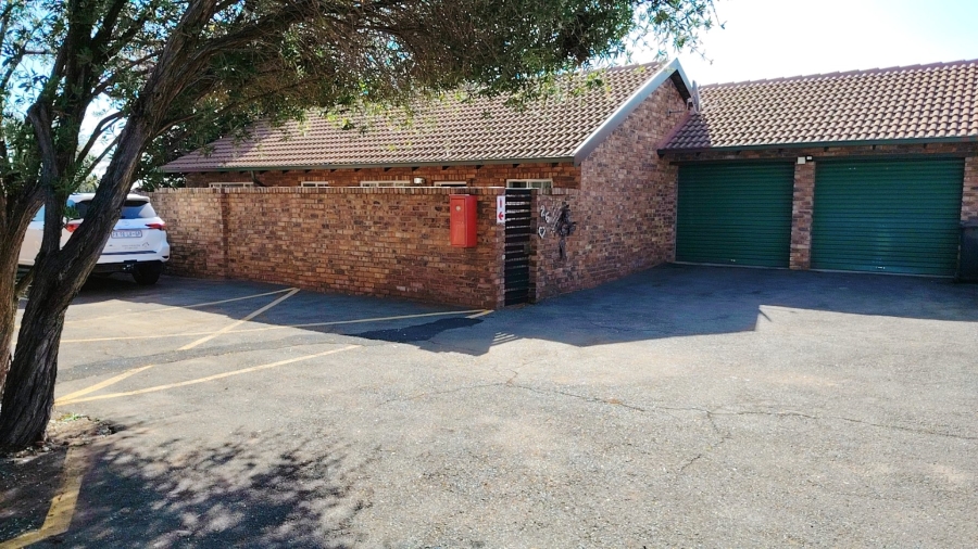 3 Bedroom Property for Sale in Wierdaglen Estate Gauteng