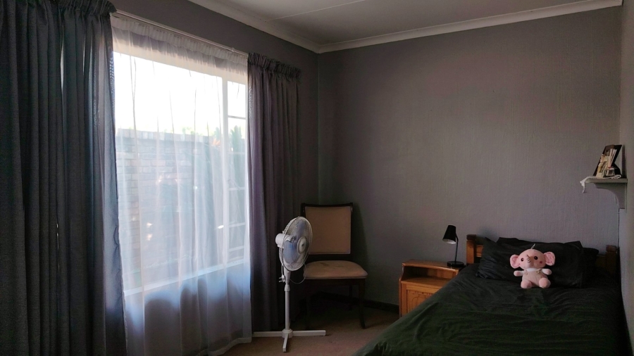 3 Bedroom Property for Sale in Wierdaglen Estate Gauteng