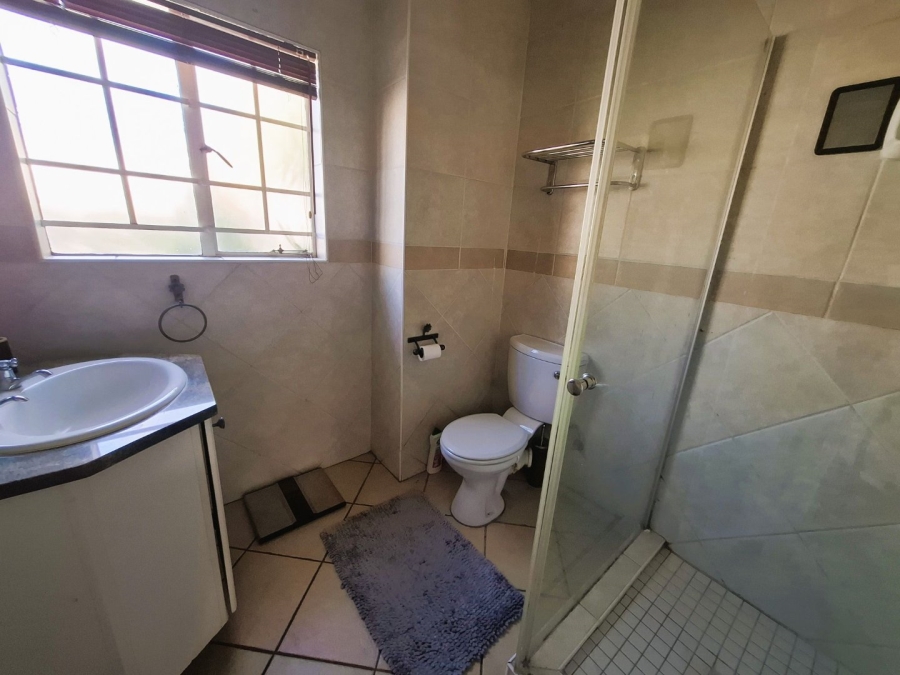 To Let 2 Bedroom Property for Rent in Equestria Gauteng