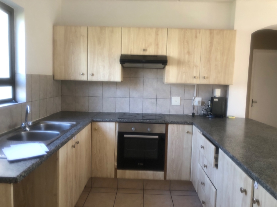 To Let 2 Bedroom Property for Rent in Kengies Gauteng