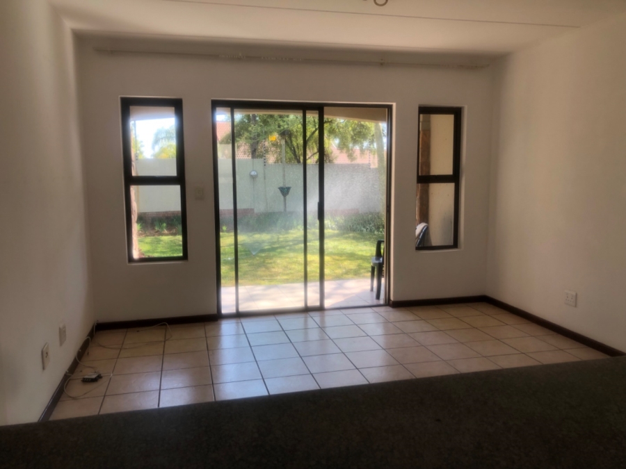 To Let 2 Bedroom Property for Rent in Kengies Gauteng