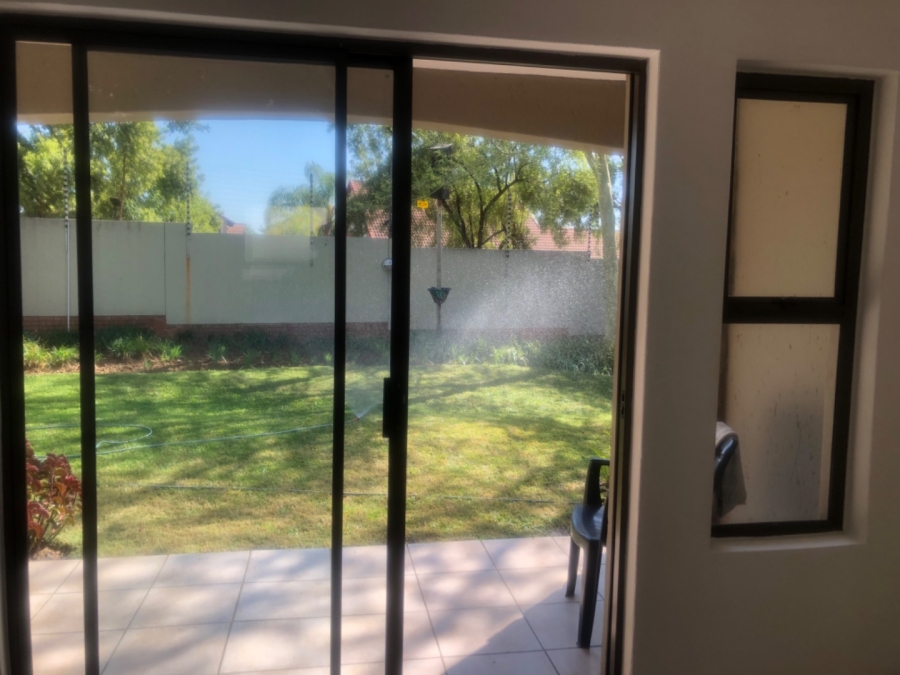 To Let 2 Bedroom Property for Rent in Kengies Gauteng