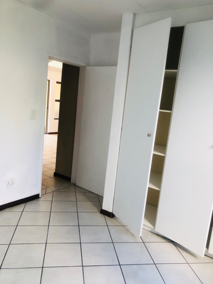To Let 2 Bedroom Property for Rent in Kengies Gauteng