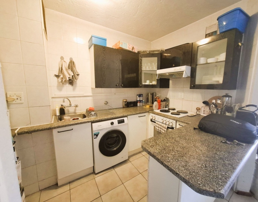 To Let 1 Bedroom Property for Rent in Waterkloof Ridge Gauteng