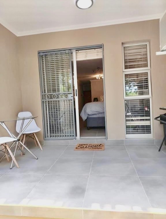 To Let  Bedroom Property for Rent in Silver Lakes Gauteng