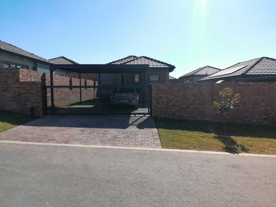 To Let 3 Bedroom Property for Rent in Lion Pride Gauteng