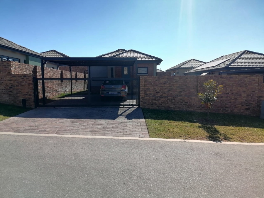 To Let 3 Bedroom Property for Rent in Lion Pride Gauteng