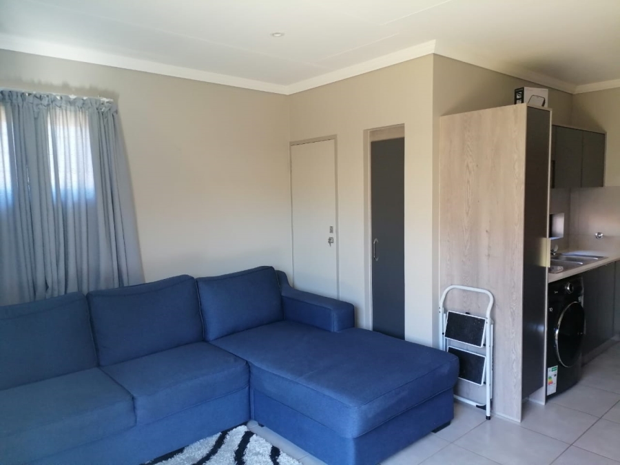 To Let 3 Bedroom Property for Rent in Lion Pride Gauteng