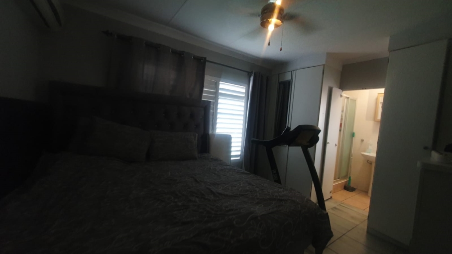 2 Bedroom Property for Sale in Amberfield Gauteng