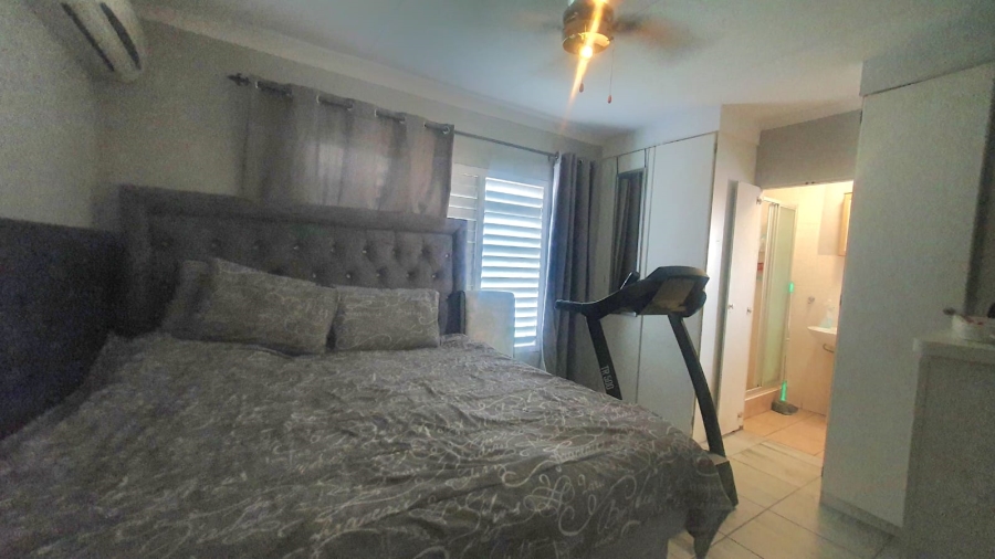 2 Bedroom Property for Sale in Amberfield Gauteng