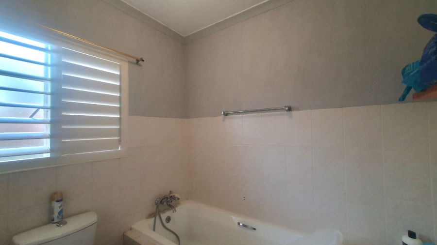 2 Bedroom Property for Sale in Amberfield Gauteng