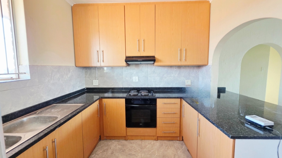 To Let 2 Bedroom Property for Rent in Erasmia Gauteng