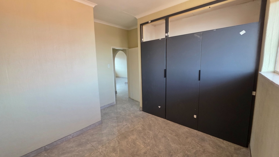To Let 2 Bedroom Property for Rent in Erasmia Gauteng