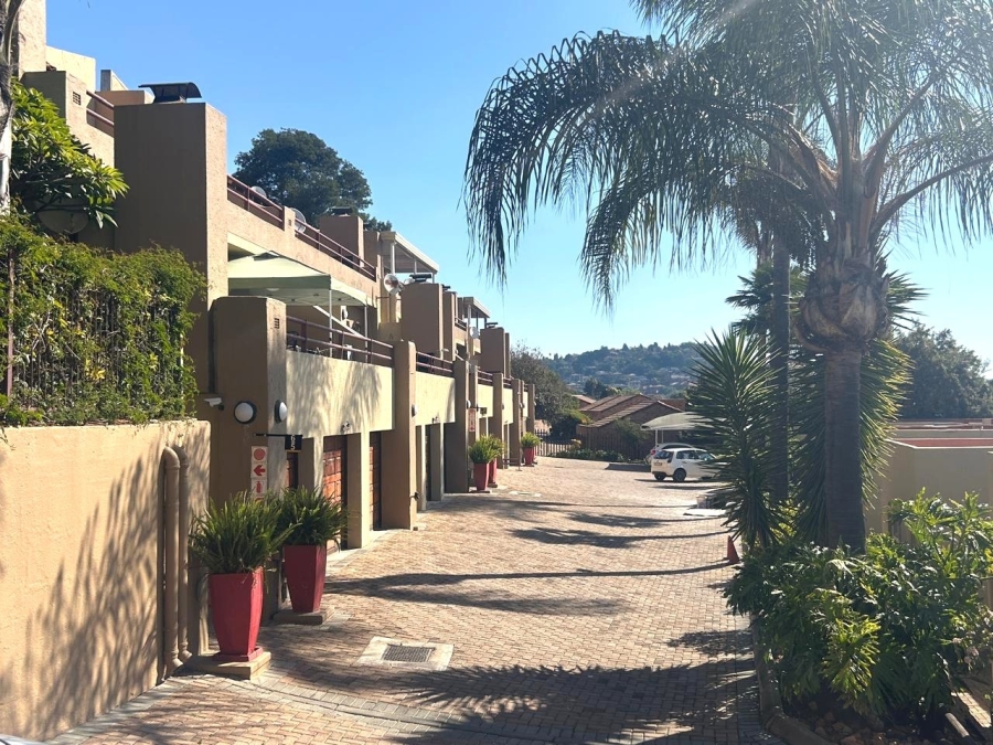 3 Bedroom Property for Sale in Constantia Kloof Gauteng