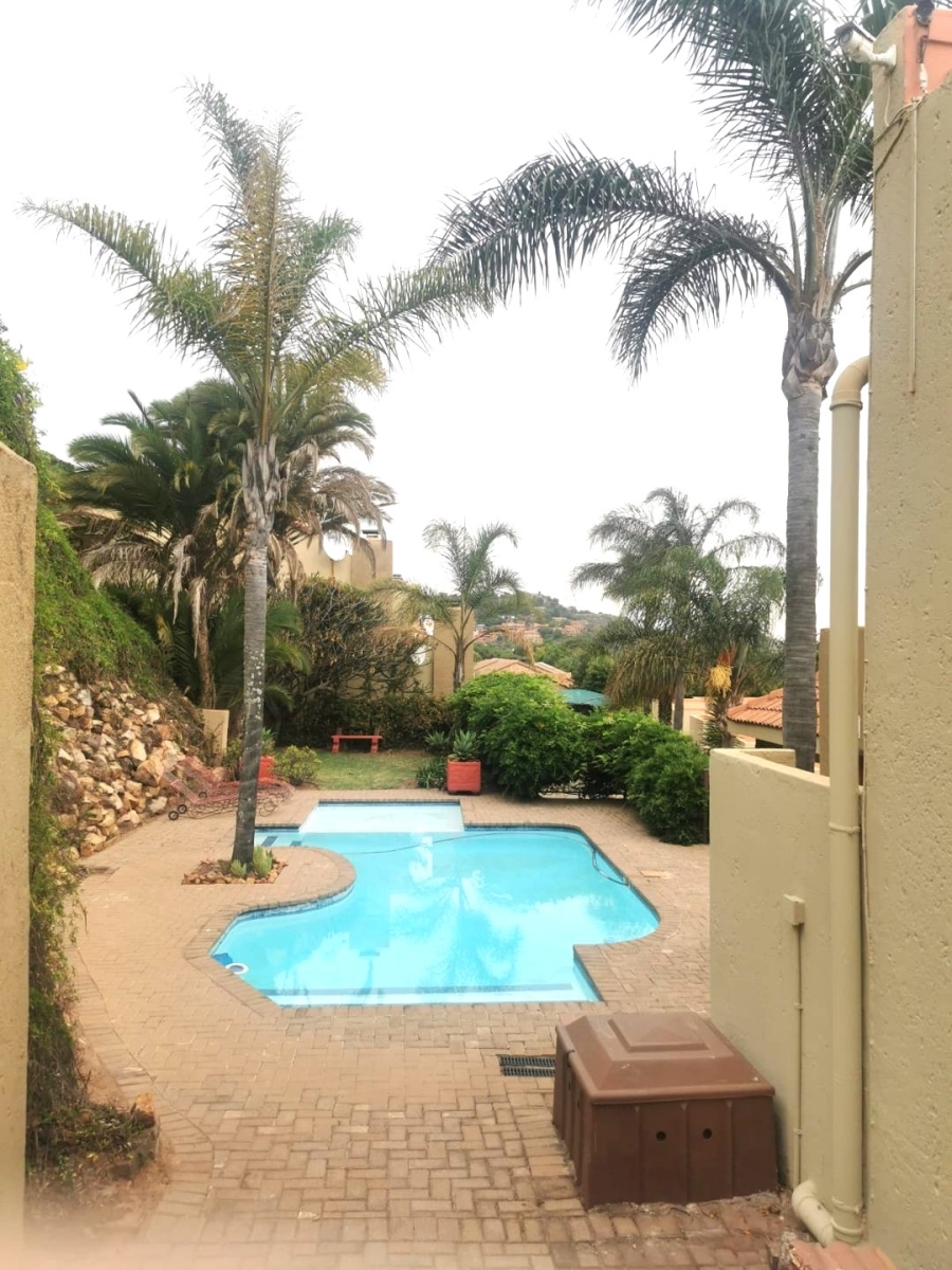3 Bedroom Property for Sale in Constantia Kloof Gauteng