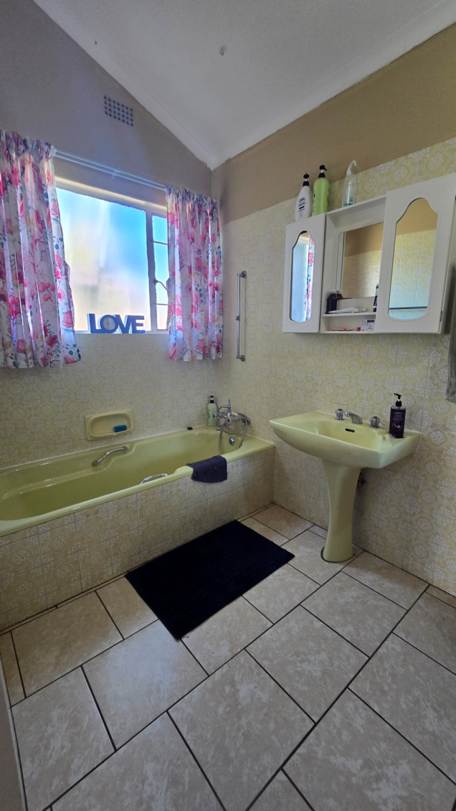 3 Bedroom Property for Sale in Wonderboom Gauteng