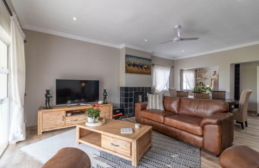 2 Bedroom Property for Sale in Greenstone Hill Gauteng