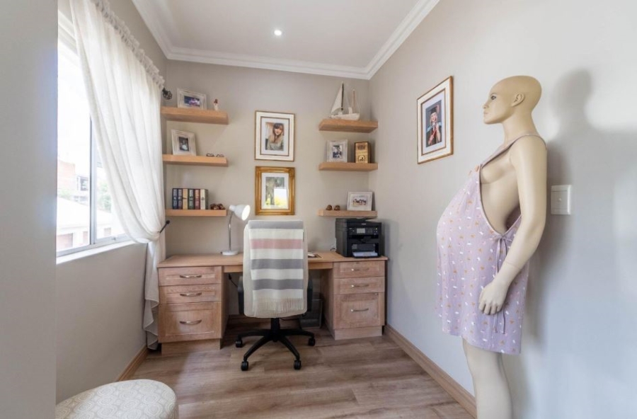 2 Bedroom Property for Sale in Greenstone Hill Gauteng