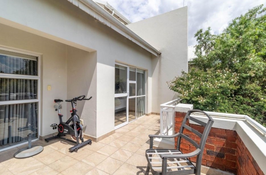 2 Bedroom Property for Sale in Greenstone Hill Gauteng