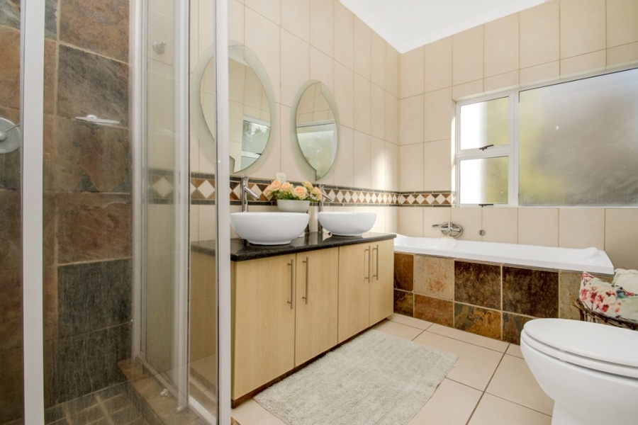 4 Bedroom Property for Sale in Ferndale Gauteng