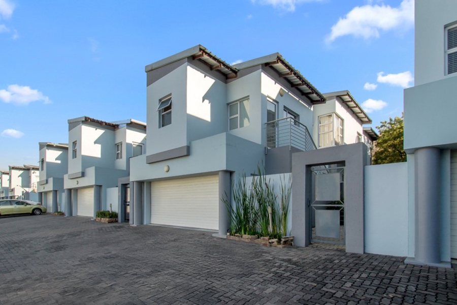 4 Bedroom Property for Sale in Ferndale Gauteng