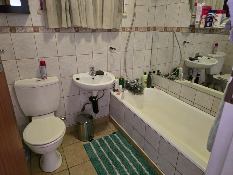 2 Bedroom Property for Sale in Ravensklip Gauteng