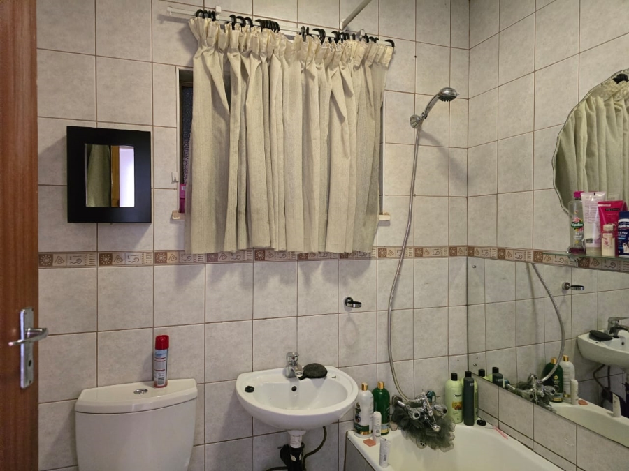 2 Bedroom Property for Sale in Ravensklip Gauteng