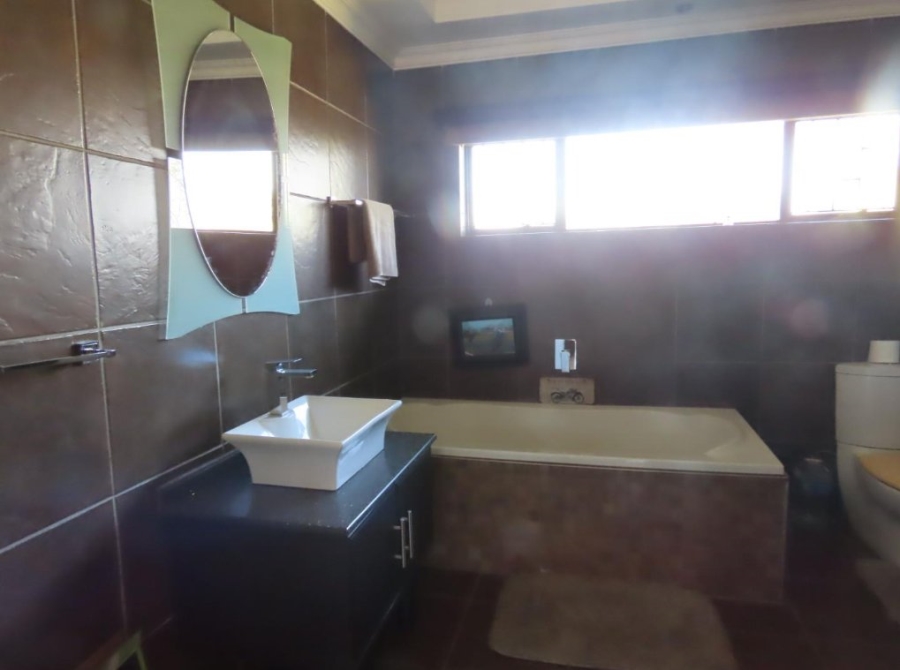 3 Bedroom Property for Sale in Dawnview Gauteng