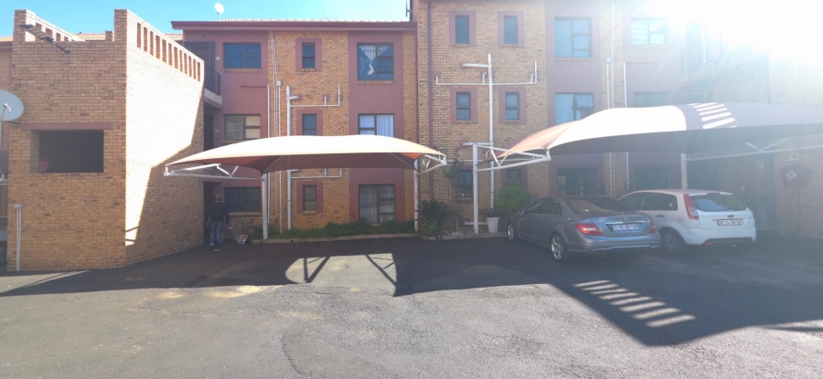3 Bedroom Property for Sale in Brackendowns Gauteng