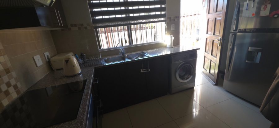 3 Bedroom Property for Sale in Brackendowns Gauteng