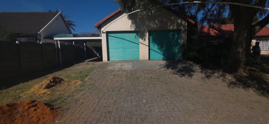 3 Bedroom Property for Sale in Brackendowns Gauteng
