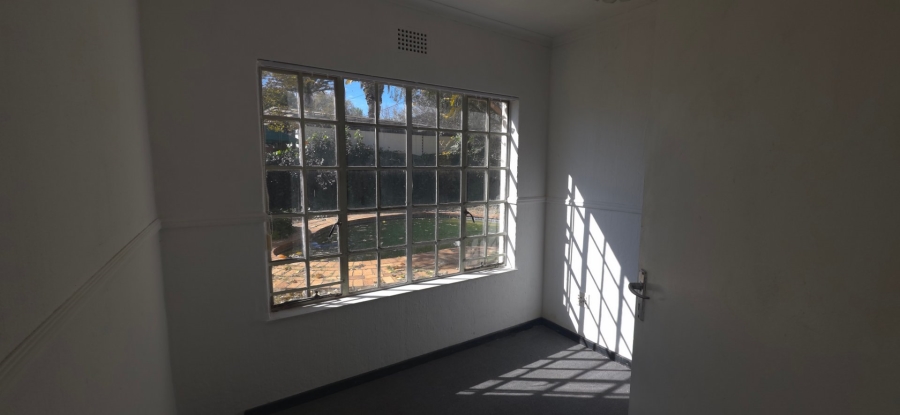 3 Bedroom Property for Sale in Brackendowns Gauteng
