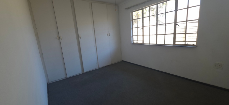 3 Bedroom Property for Sale in Brackendowns Gauteng