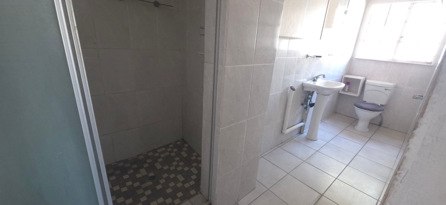 3 Bedroom Property for Sale in Brackendowns Gauteng